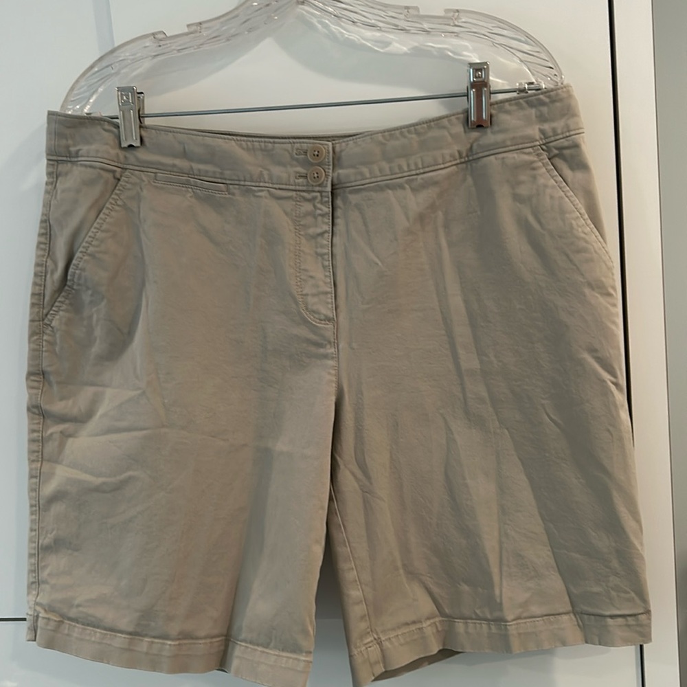 Tommy Bahama Women Shorts Beige Cotton Sz 12